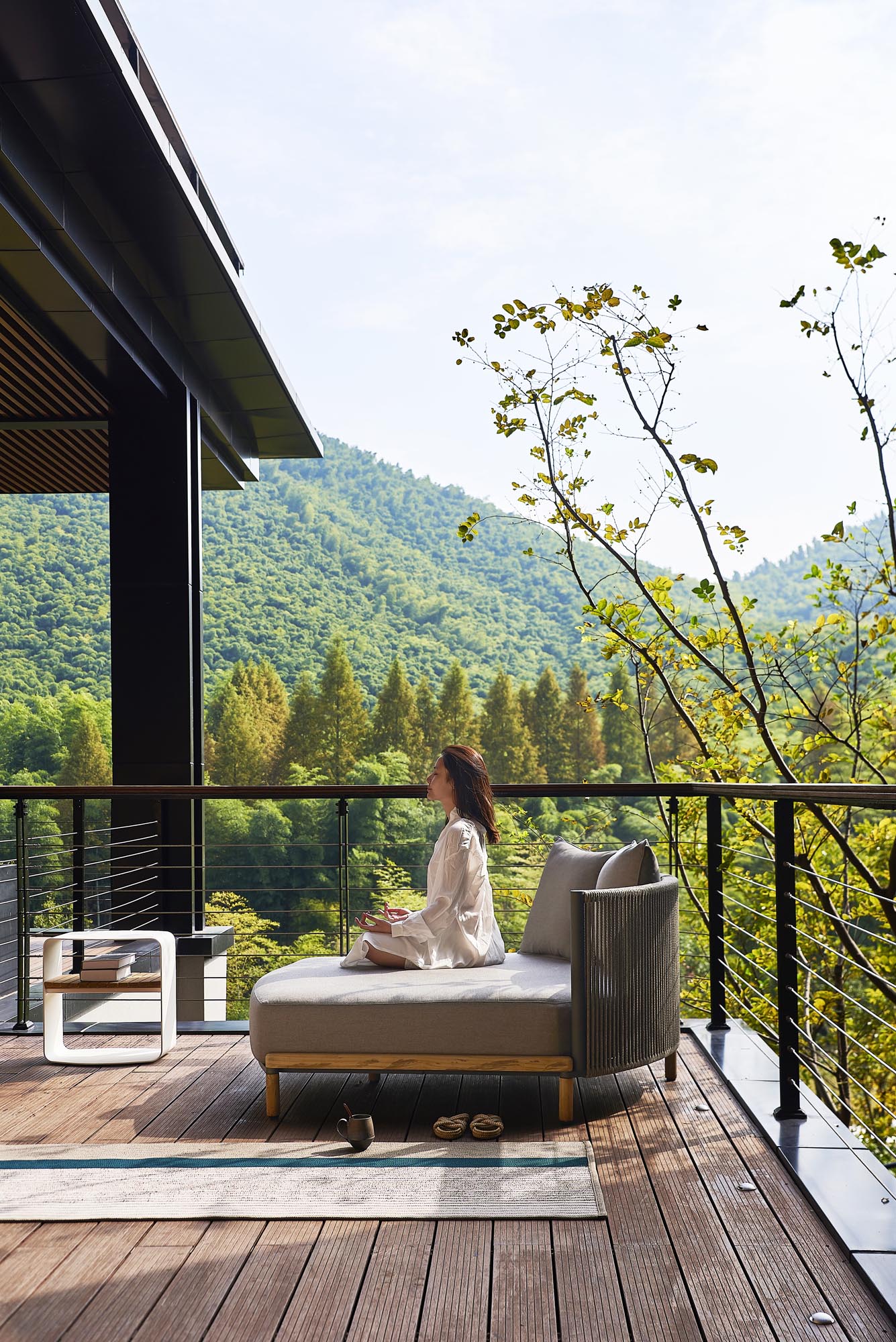 Mindo 109 Side Table - Dark Grey - Floor Stock