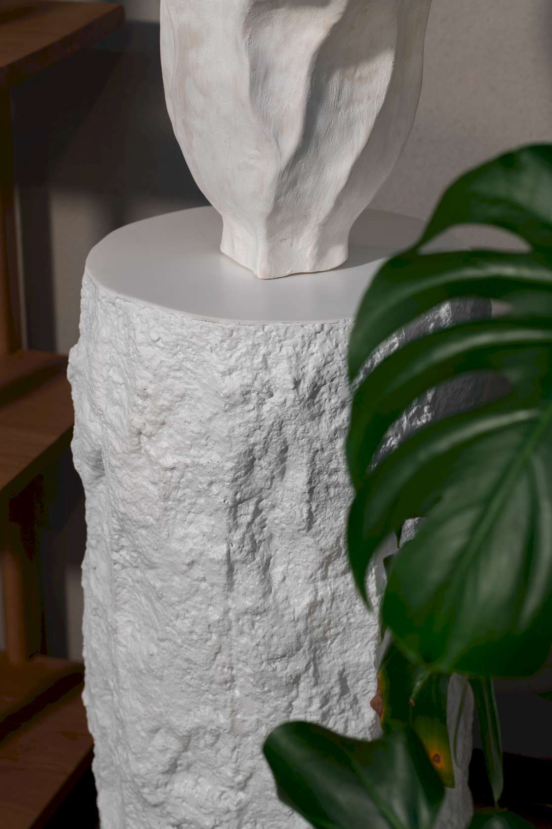Iris Pedestal - Low - Floor Stock