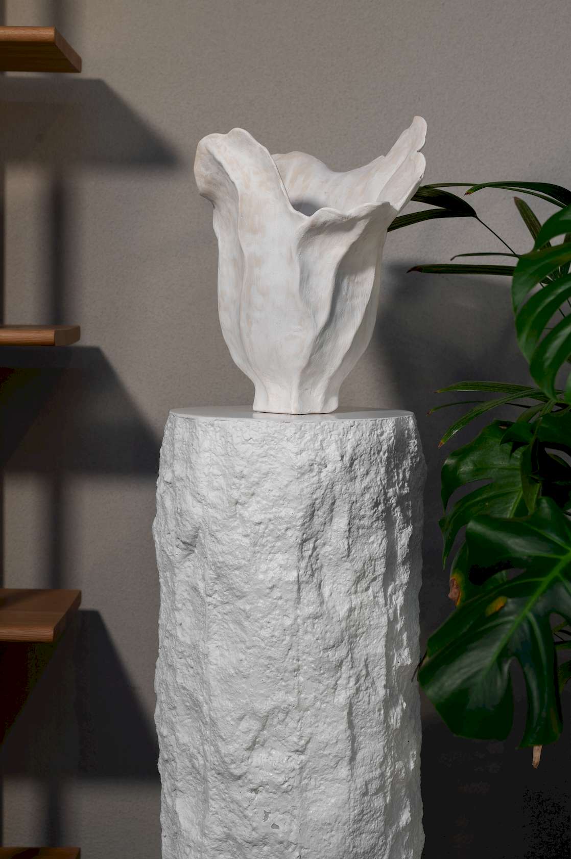 Iris Pedestal - Low - Floor Stock