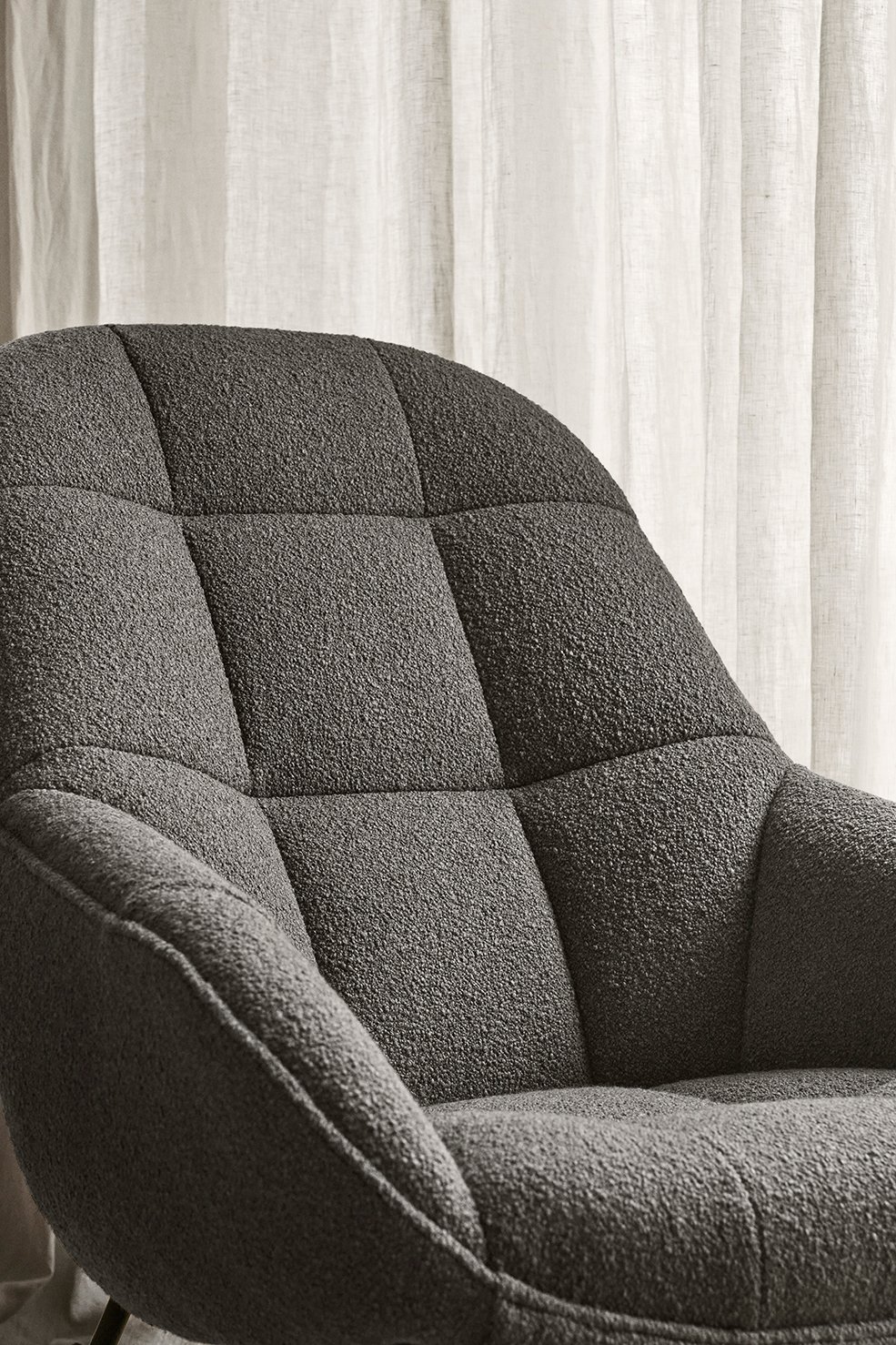 Mango Lounge Chair - White Boucle-Cuddle 02 - Floor Stock