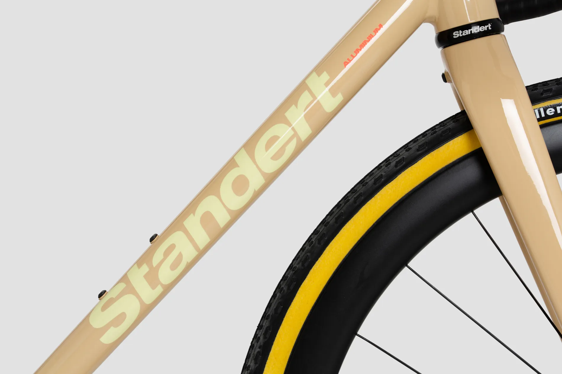 Standert Kettensäge Gravel Race Bike in Caramel Colour