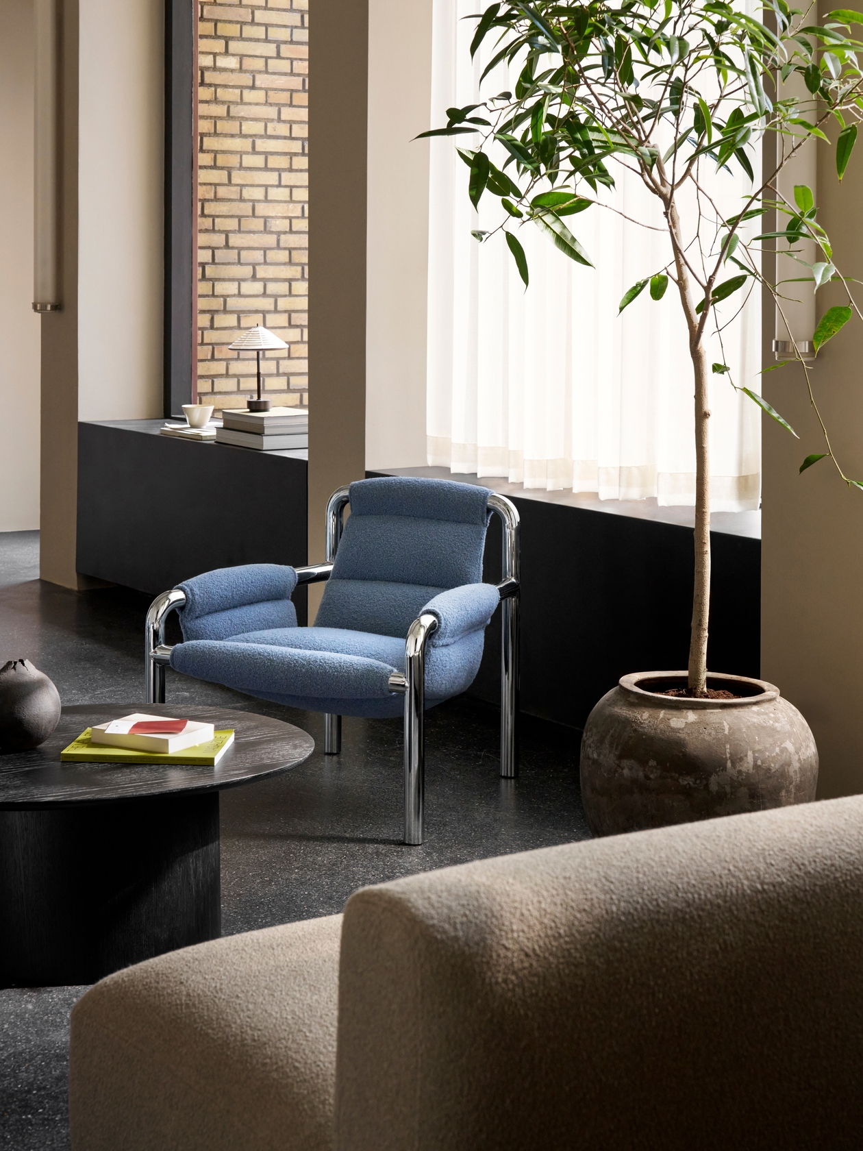 Atli Lounge Chair