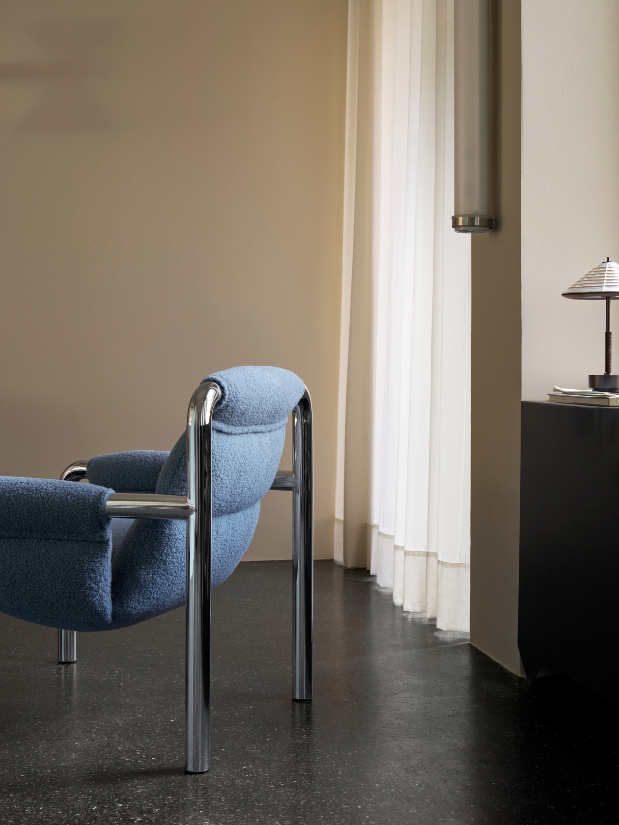 Atli Lounge Chair