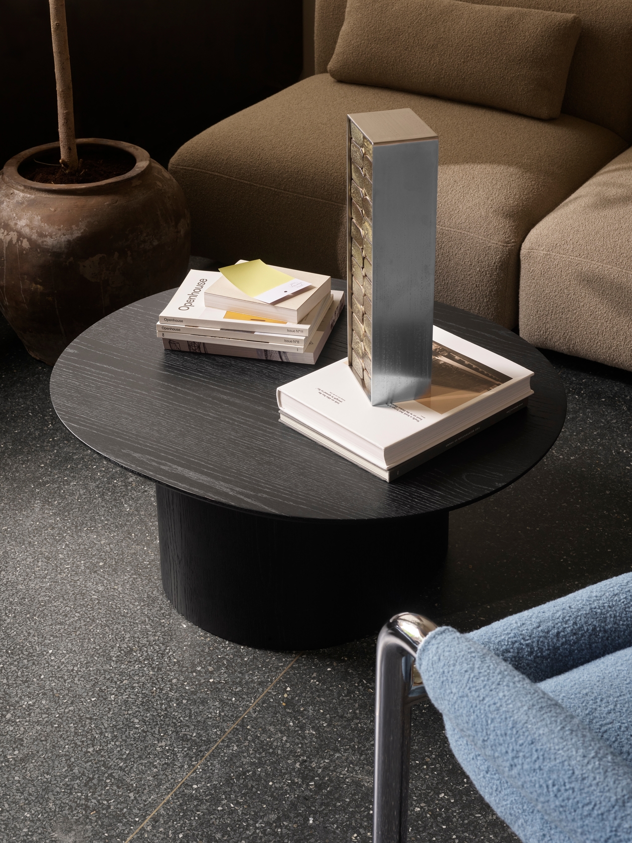 Atli Lounge Chair