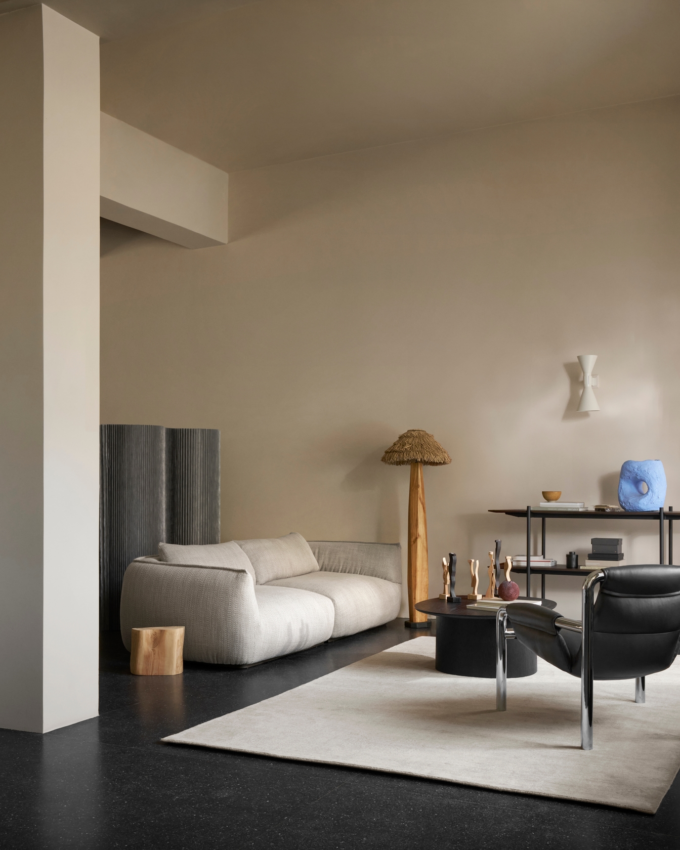 Atli Lounge Chair