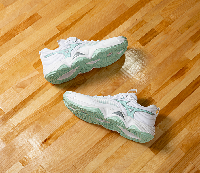 WAVE MOMENTUM ELITE | Women's Indoor Shoes | Mizuno Australia