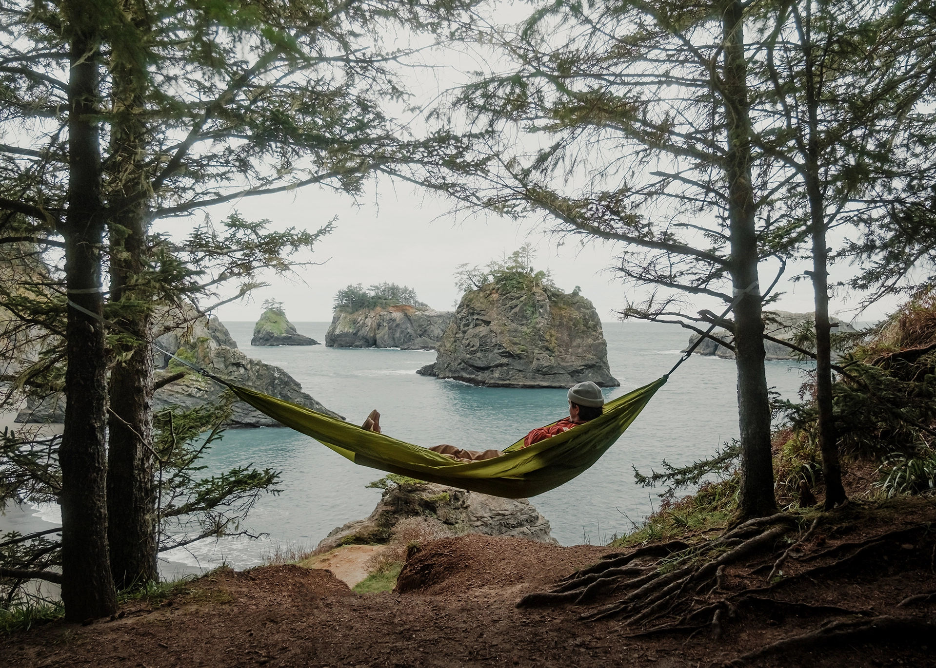 Wallaby Hammock with Straps lifestyle image