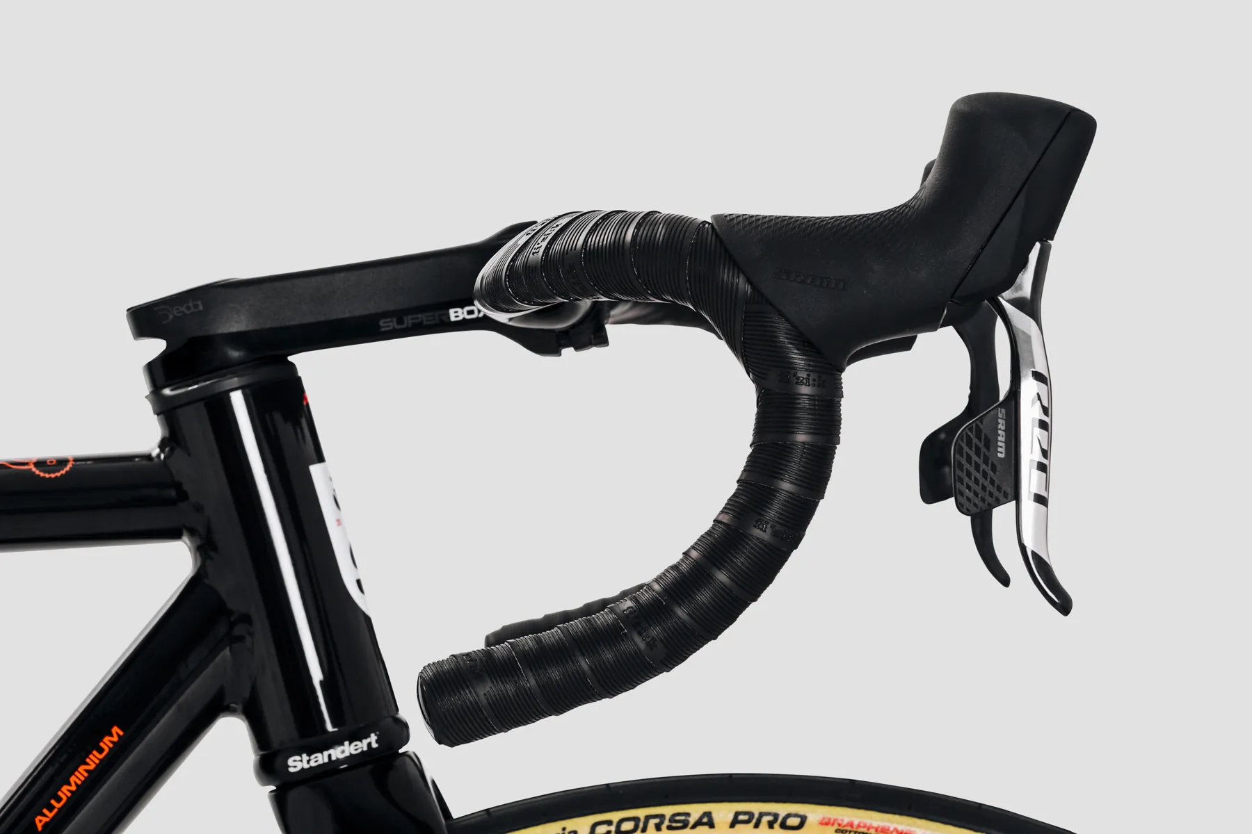 Kreissäge RS Eight Ball Black Aluminium Road Bike Made for Racing