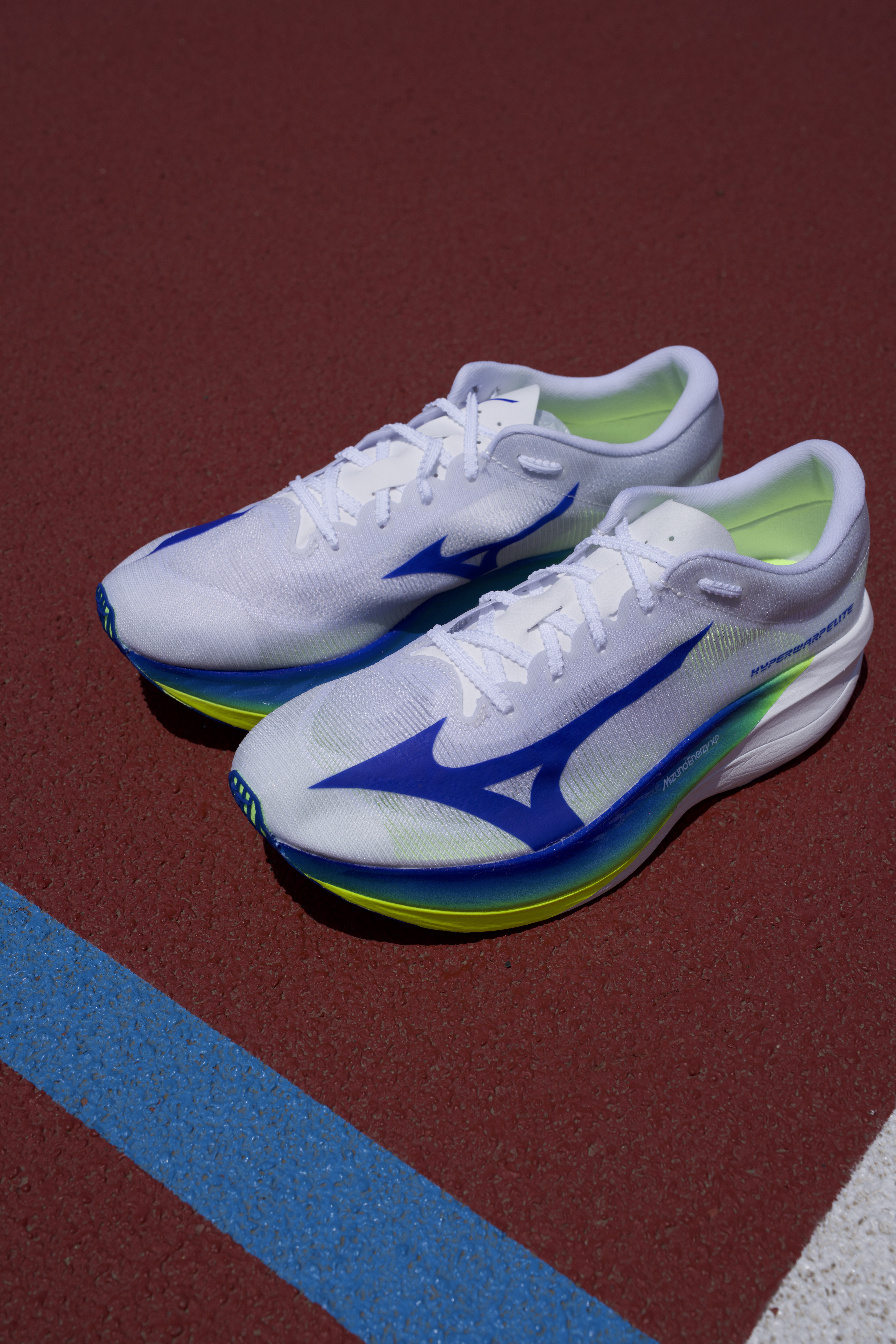 HYPERWARP ELITE (U) | Unisex Running Shoes | Mizuno Australia