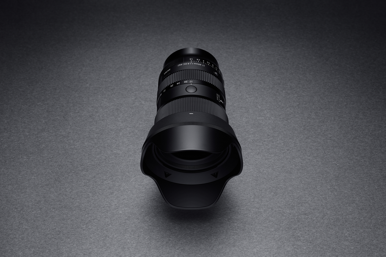 Exceptional Optics and Close Focus