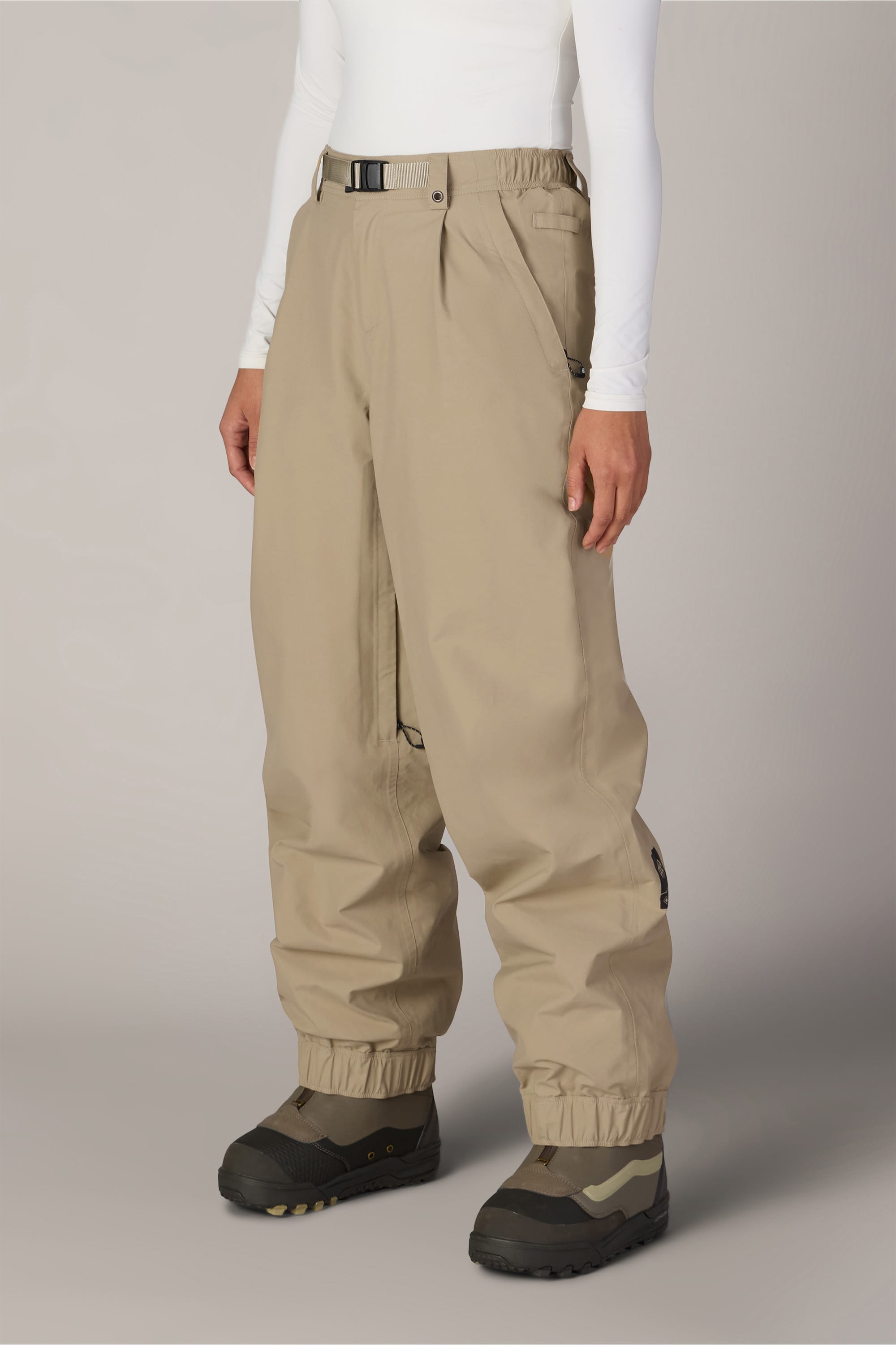 KHAKI