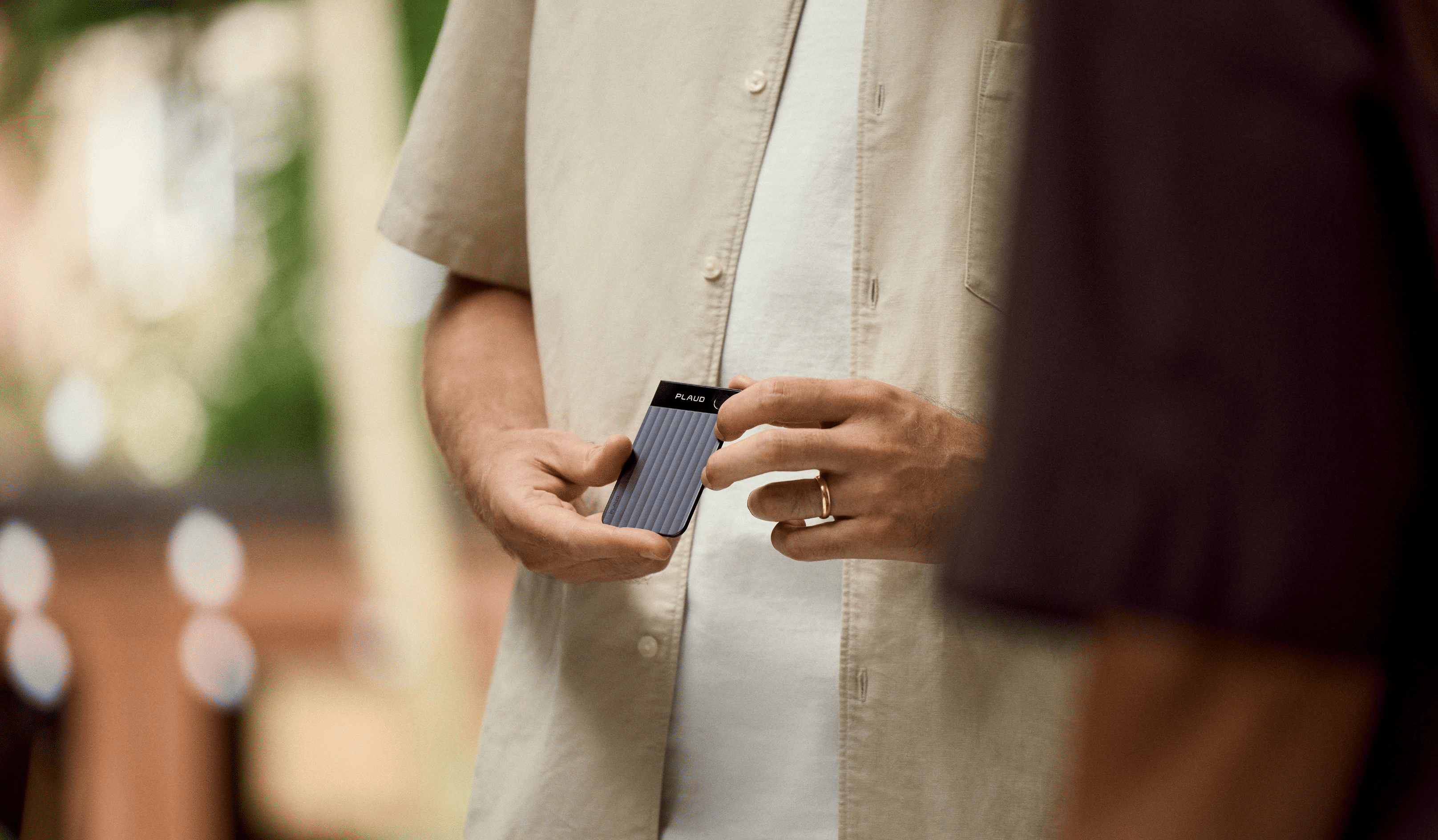 Your credit card-sized AI note taker