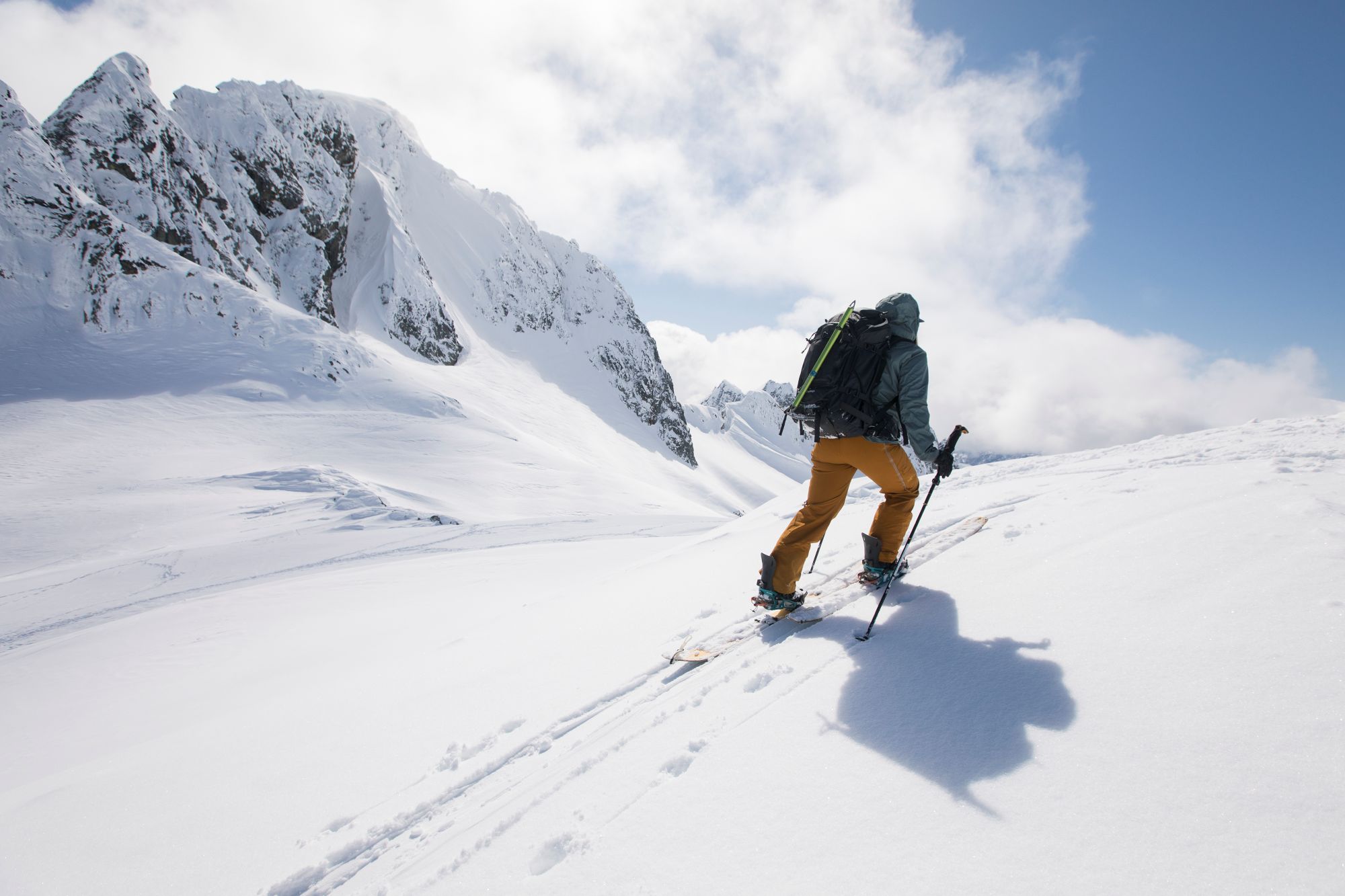 SPLITBOARD GLIDE Climbing Skins video