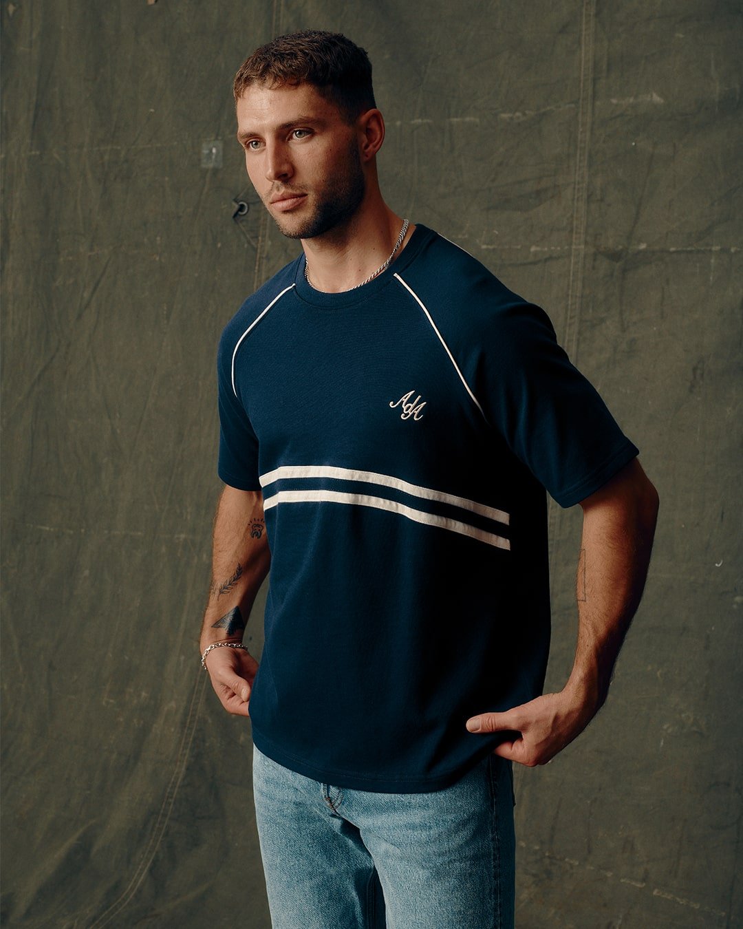 Maxima Arch T-Shirt | Navy