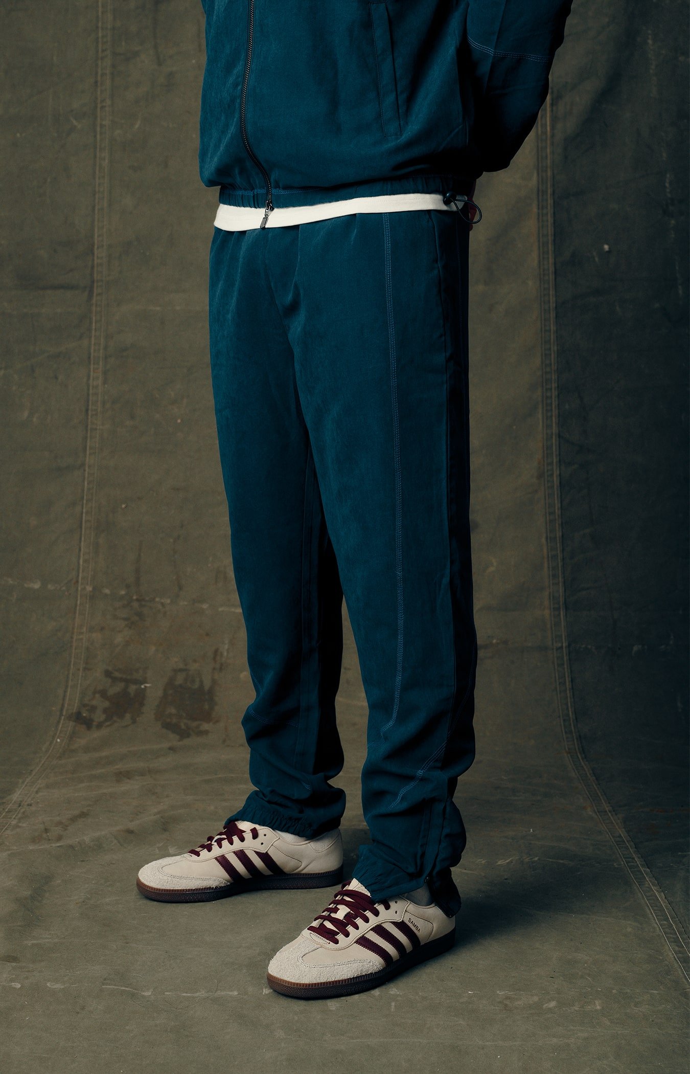 Contrast Stitch Joggers | Navy