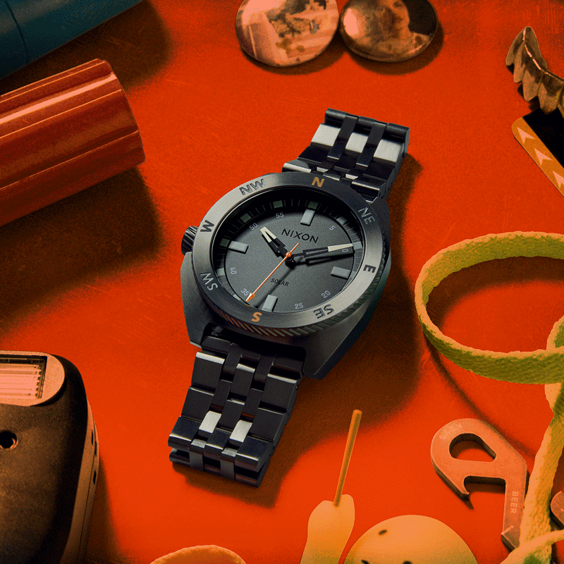 GIF of all 4 Nixon Oco 44 watches in different settings.