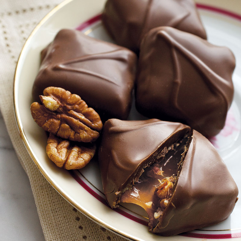 Bourbon Bear Claws (9 Pieces)