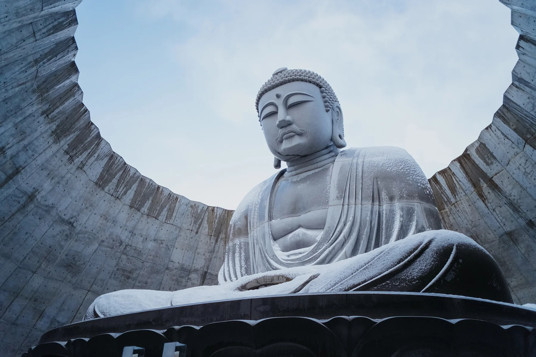 Elevate Your Wide-Angle Creativity