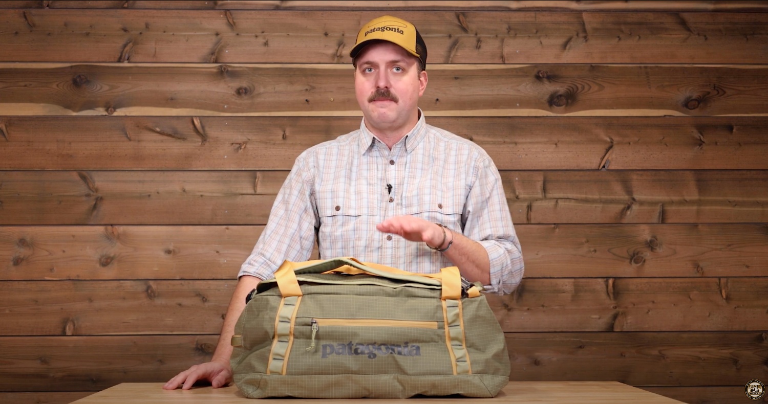 patagonia blackhole duffel 40 l sage khacki Black Hole 40L You can also stow the duffel into its pocket for convenient storage Patagonia Black Hole Duffel 40L