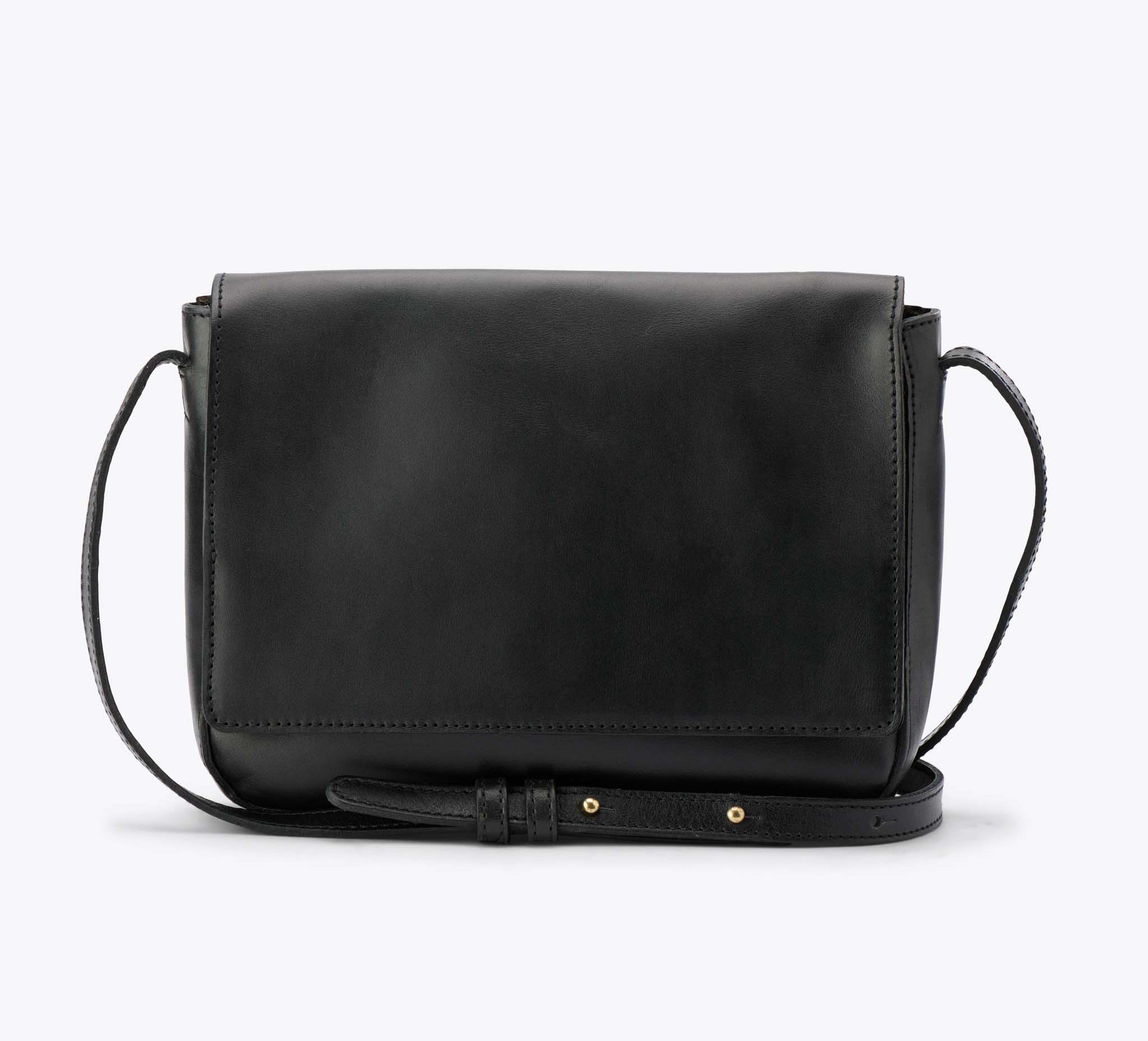 Nisolo Clara Crossbody Black - Every Nisolo product is built on the foundation of comfort, function, and design. 