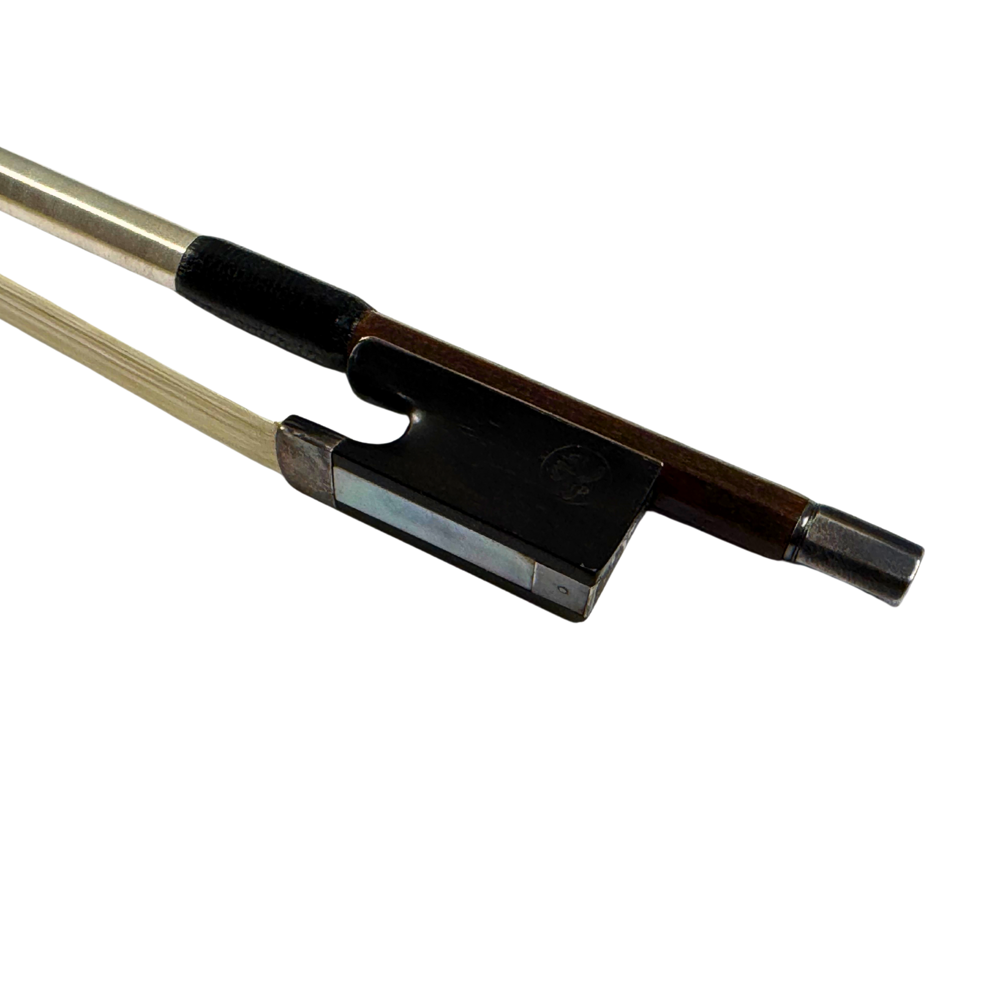 HR Pfretzschner Silver Mounted Violin Bow in action