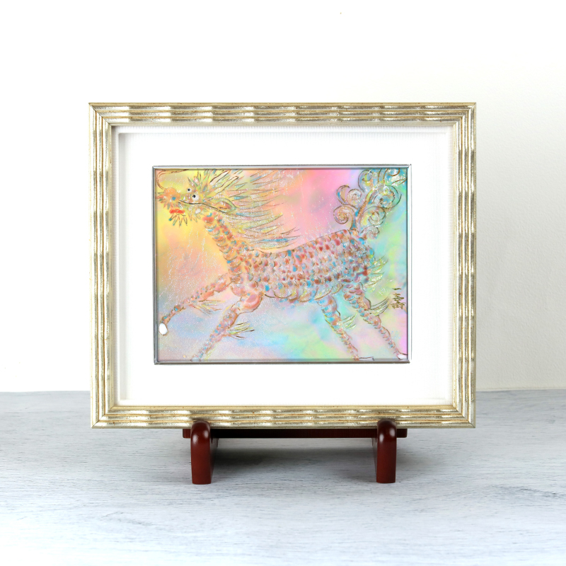 陶彩画_自在作品_輝く瞳_展示イメージ