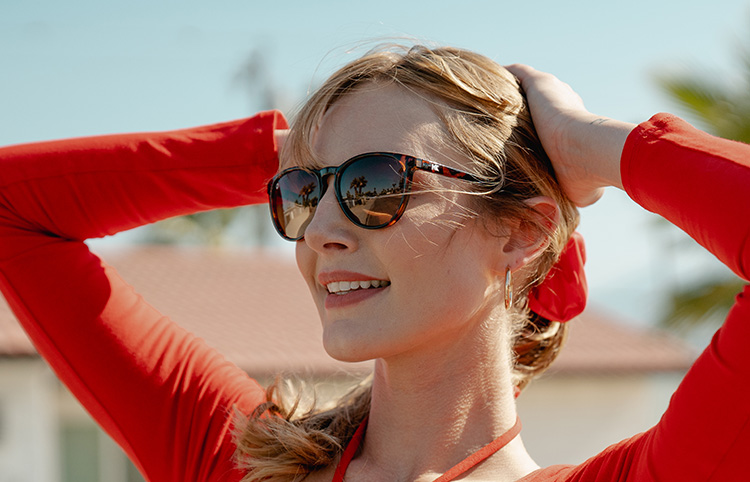 Sunglasses size on model