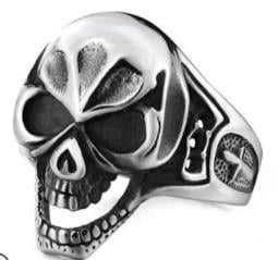 r156-stainless-steel-evil-face-skull-biker-ring-product-detail-image