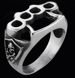 r152-stainless-steel-brass-knuckles-biker-ring-product-detail-image