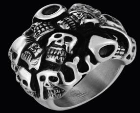 r146-stainless-steel-many-faces-skull-biker-ring-product-detail-image