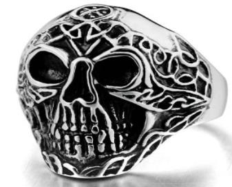 r131-stainless-steel-forward-face-skull-biker-ring-product-detail-image