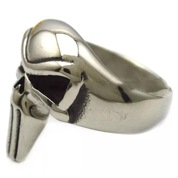 r3003-punisher-skull-stainless-steel-biker-ring-product-detail-image