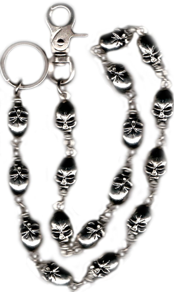 wc7016-31-wallet-chain-large-skulls-product-detail-image