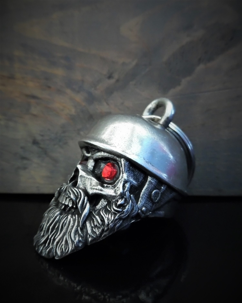 bb-110-helmet-skull-biker-diamond-bell-product-detail-image