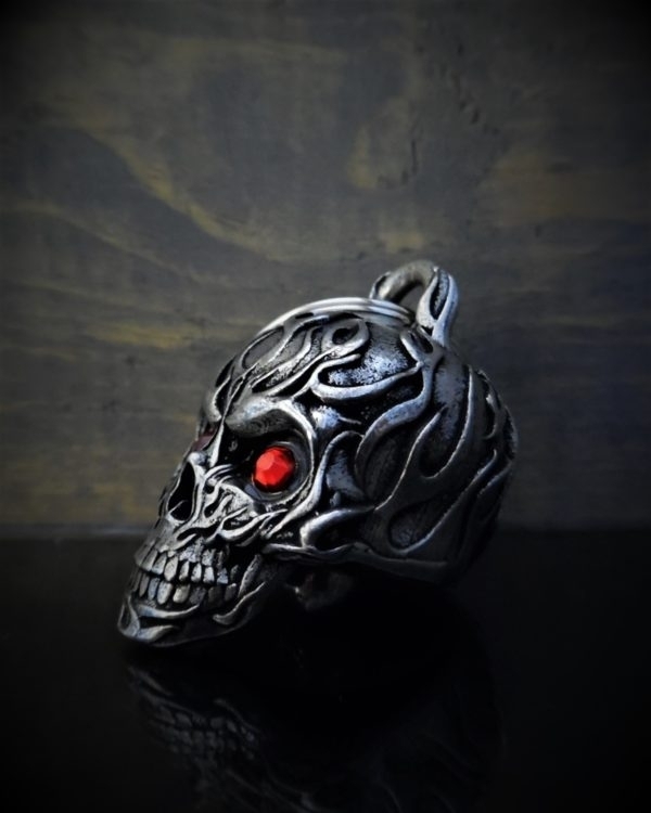 bb-73-flame-diamond-skull-bell-product-detail-image