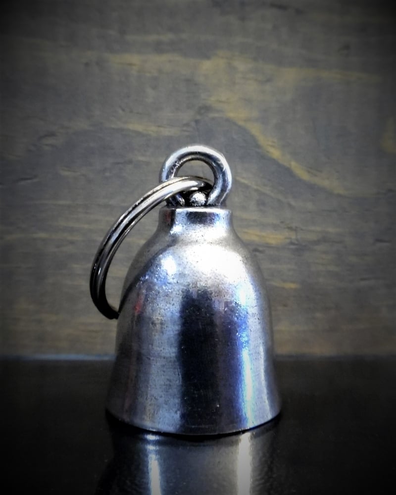 bb-66-pewter-bell-product-detail-image