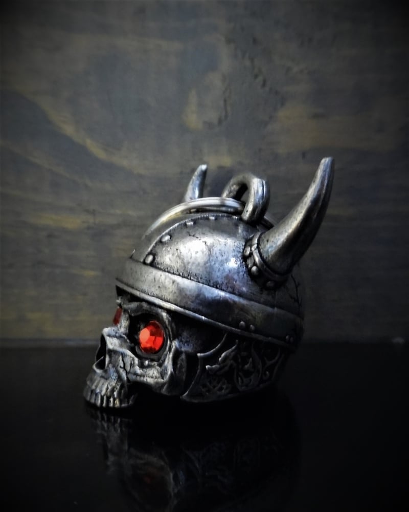 bb-78-viking-helmet-skull-diamond-bell-product-detail-image