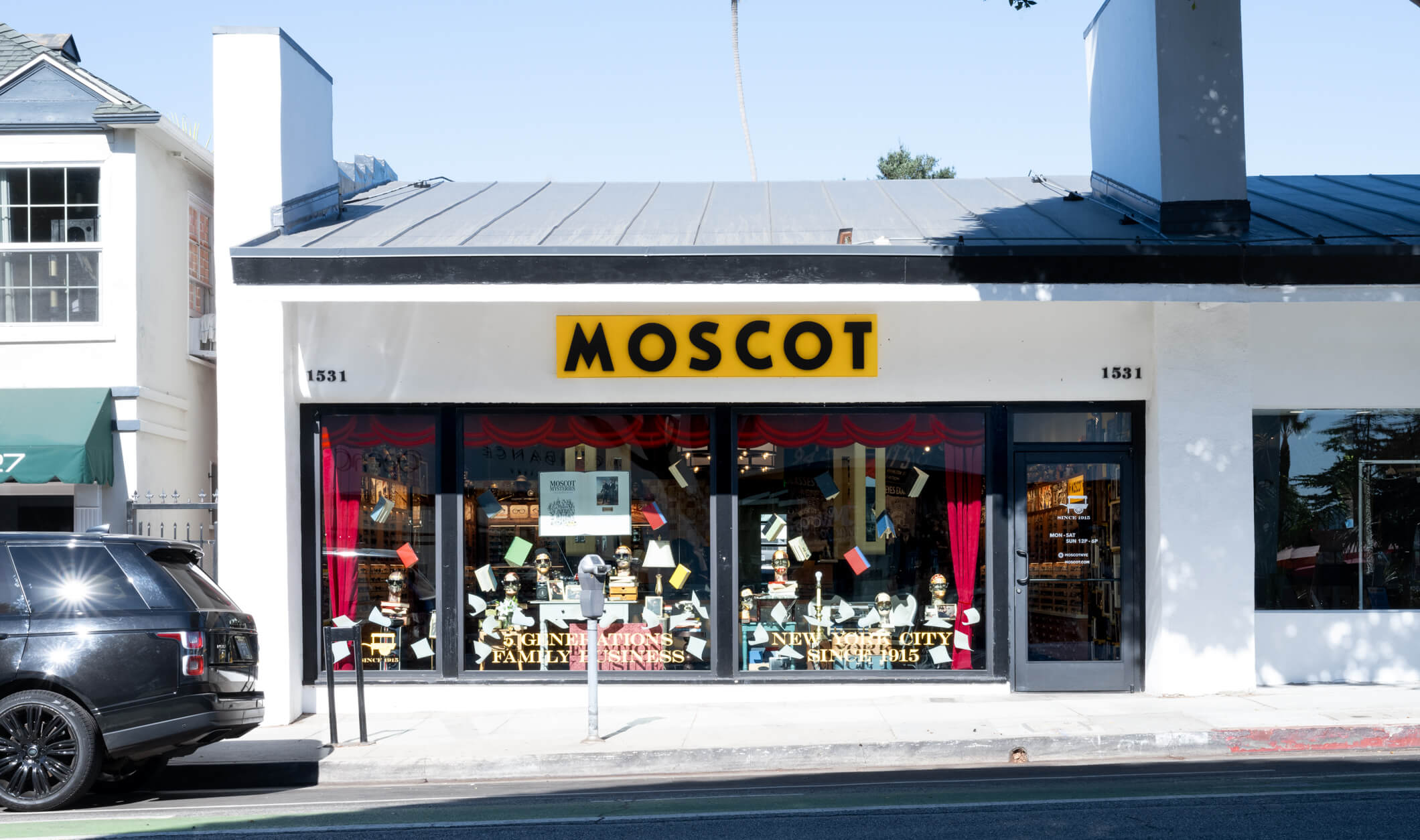 The MOSCOT Santa Monica Shop exterior