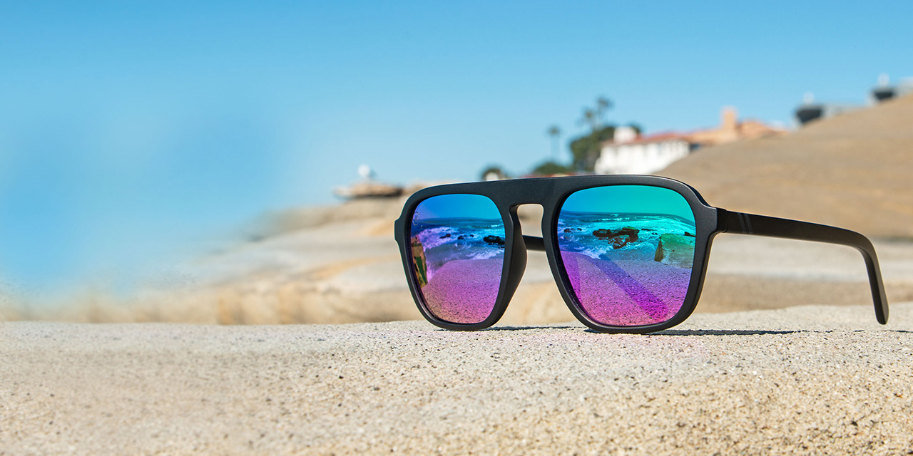 Accessories | Classic Purple Gradient Sunglasses | Poshmark