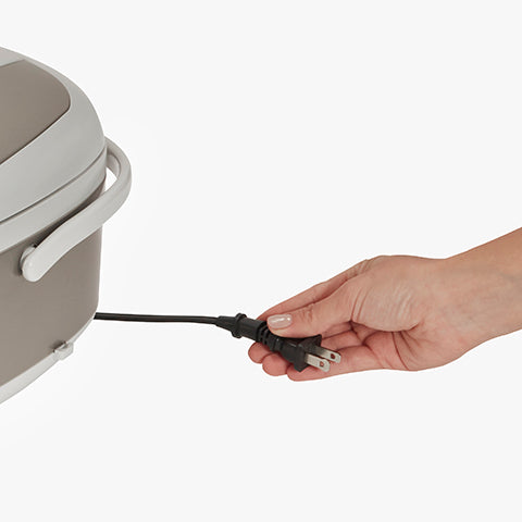 Built-in Retractable Power Cord