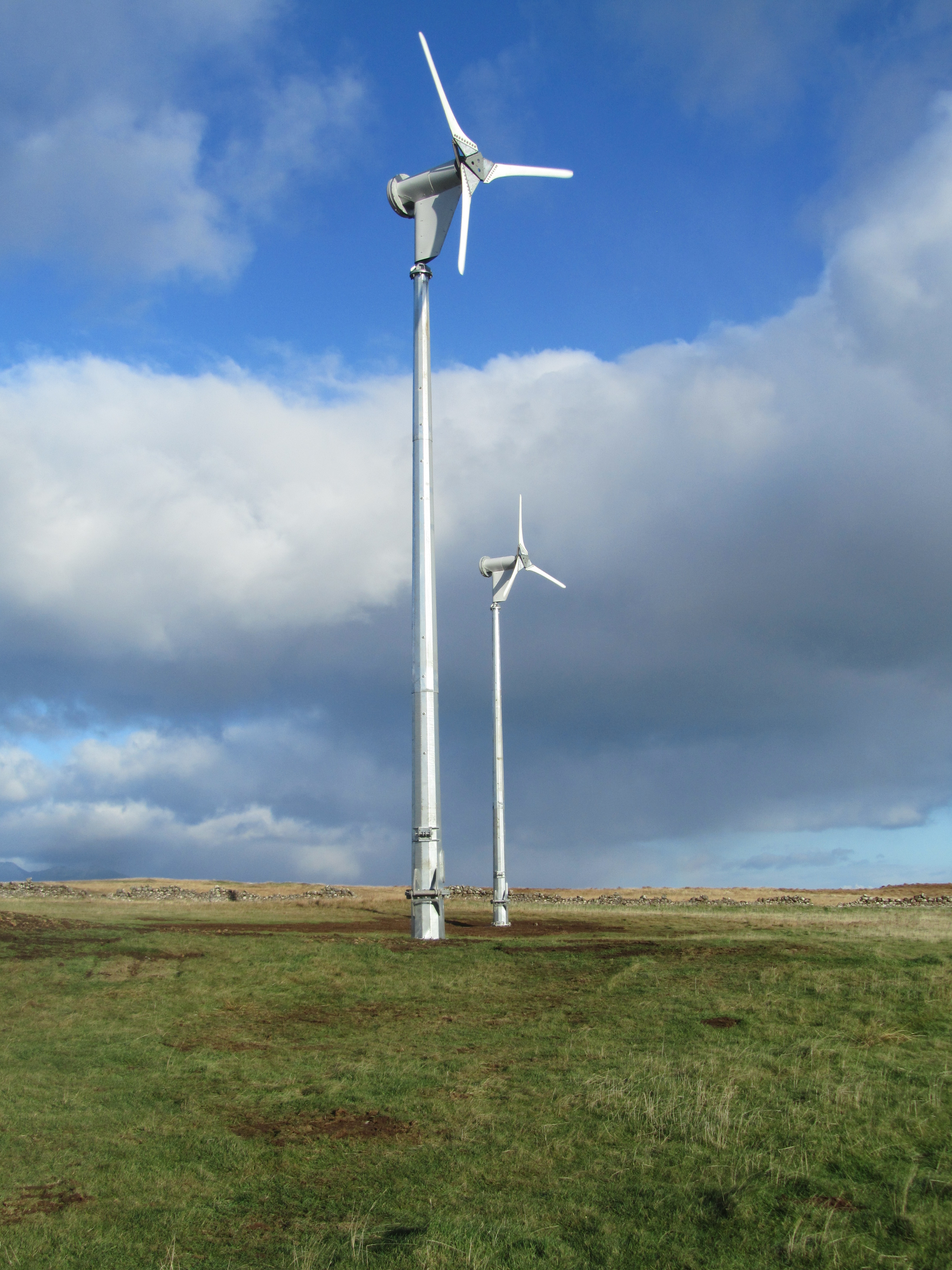 2 x SD wind turbines on Isle of Canna