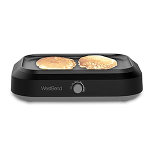 Use the heating base as a convenient griddle to cook eggs, pancakes, grilled cheese sandwiches, vegetables, meats, fish and more.