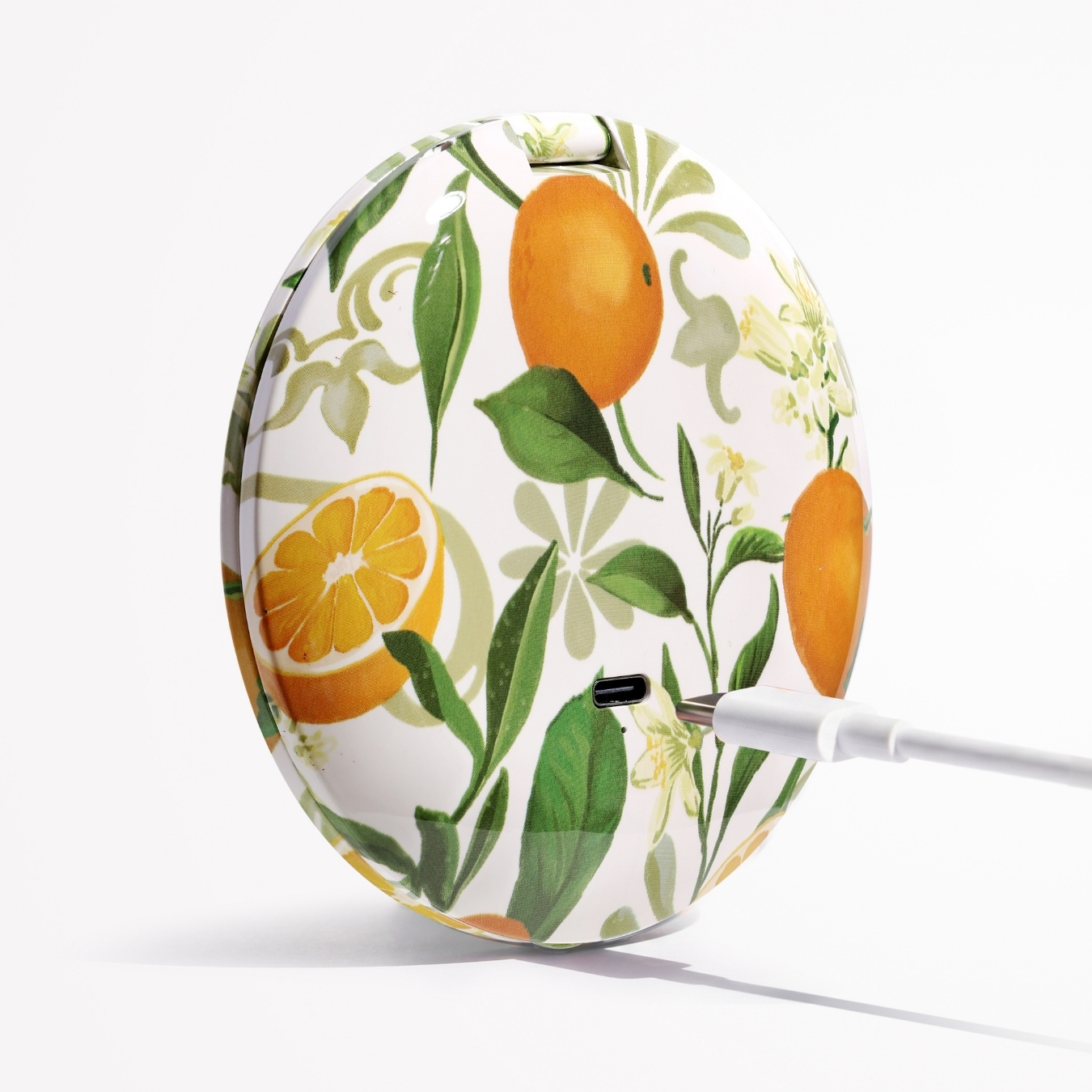 Romantic Florals by Kate Eldridge Mini Taylor Lighted Compact is rechargeable so no need for batteries. 