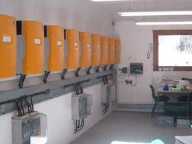 New Sunny Island inverters on Rum