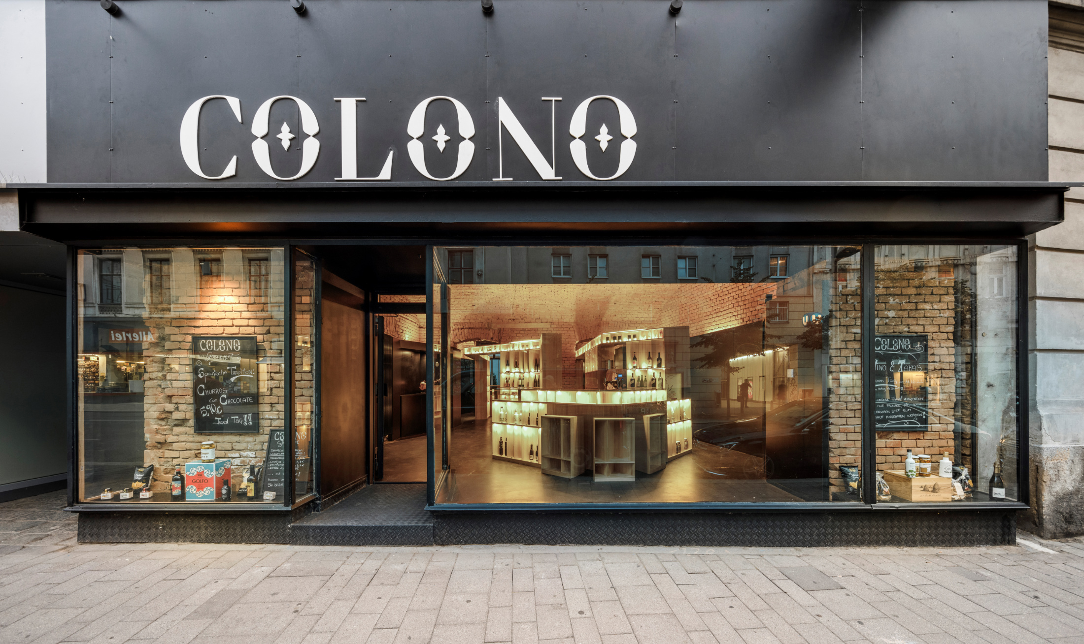 DELI & BAR