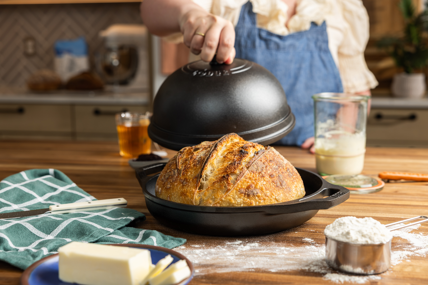 Seasoned Cast Iron Bread Oven