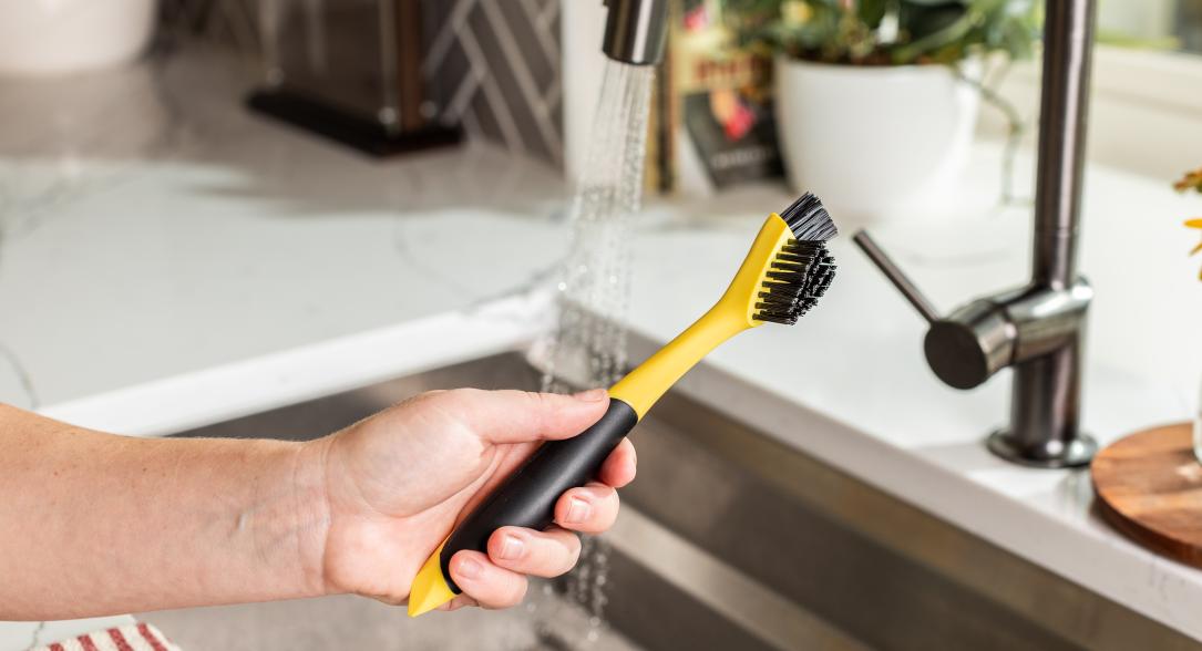 Corner and Groove Brush